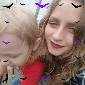 Meet your Posher, Becky